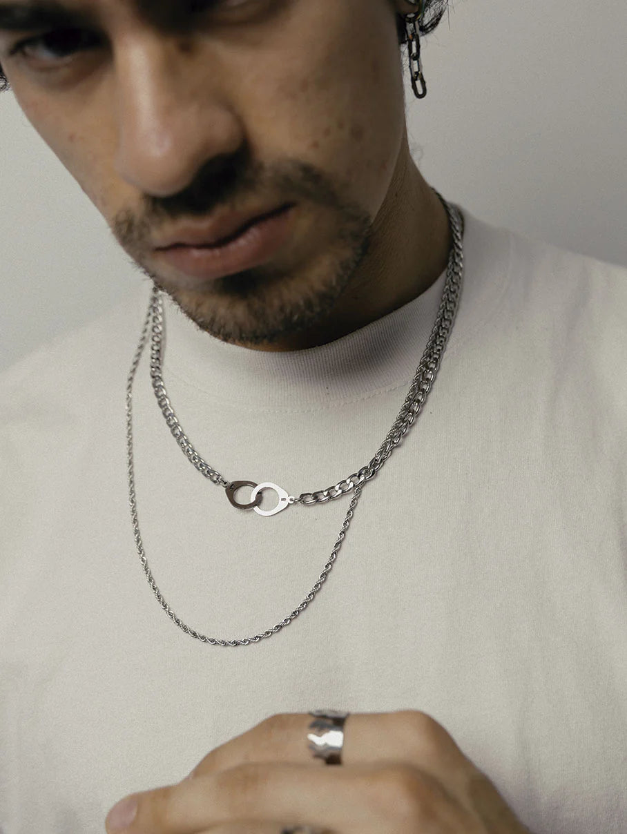 Chains Skull
