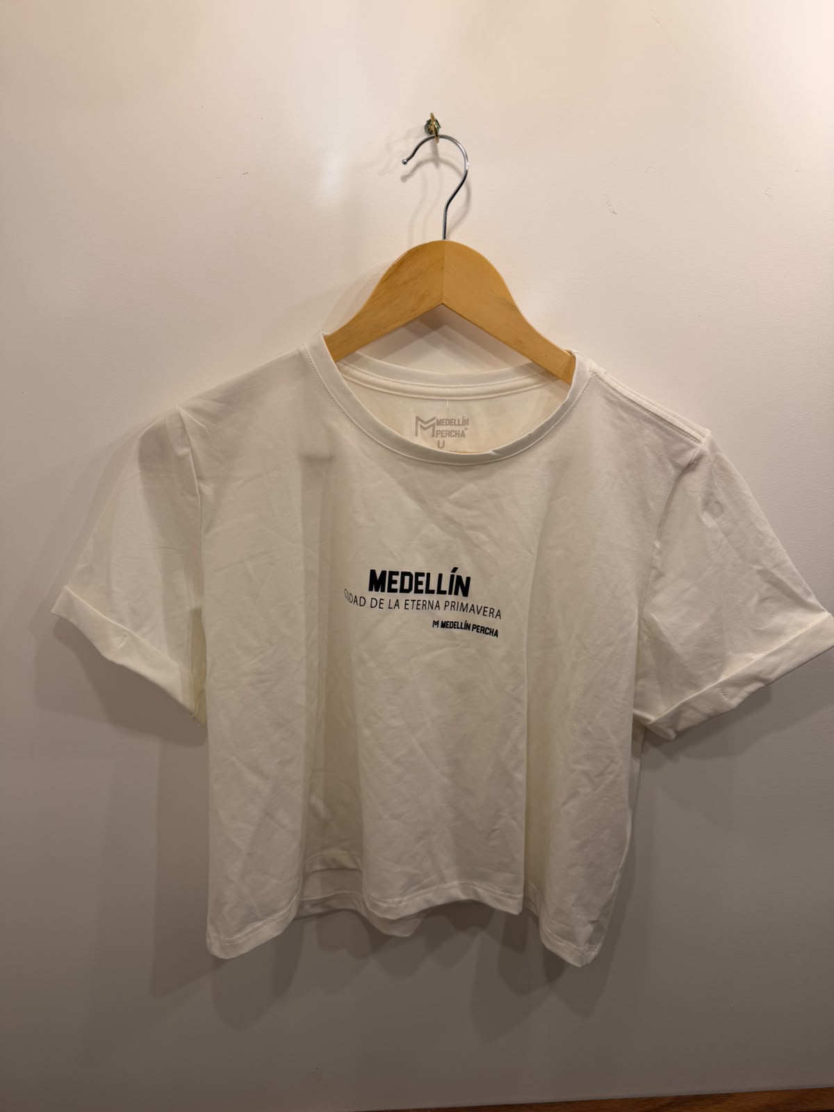 Medellin Percha - Crop Blanco