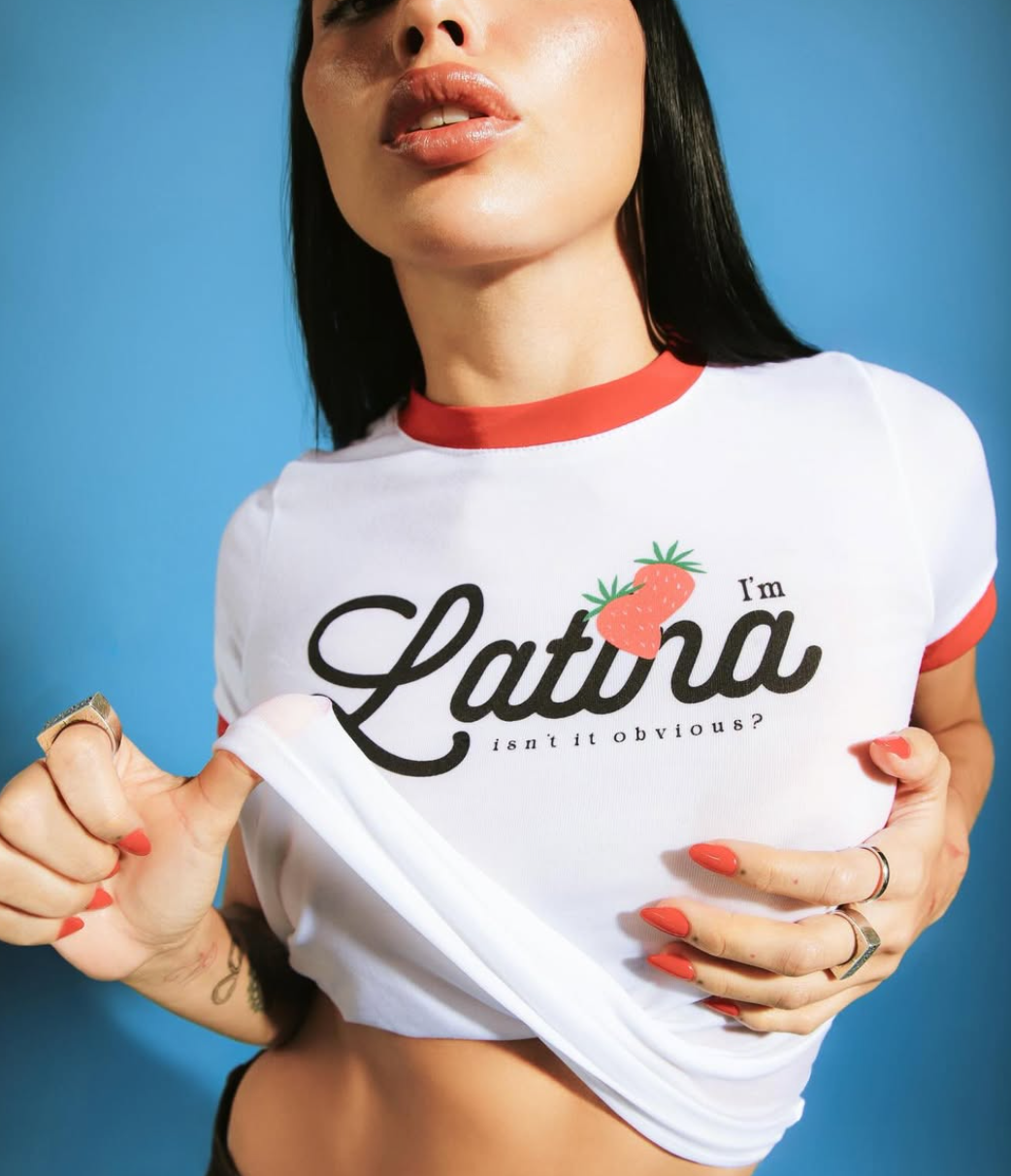 True - I´m Latina Baby Tee - Roja