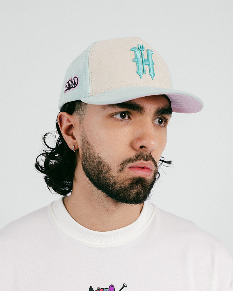 HELVETE | GORRA BEIGE / VERDE H (VERDE)