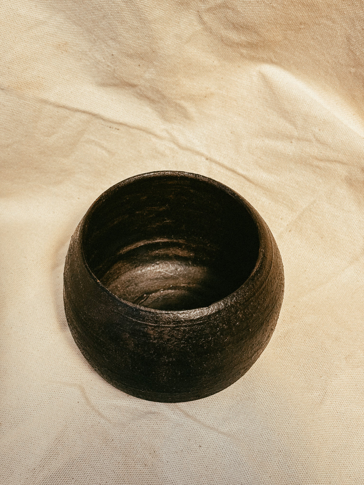 LANIAKEA STUDIO | BOWL CERÁMICA NEGRO